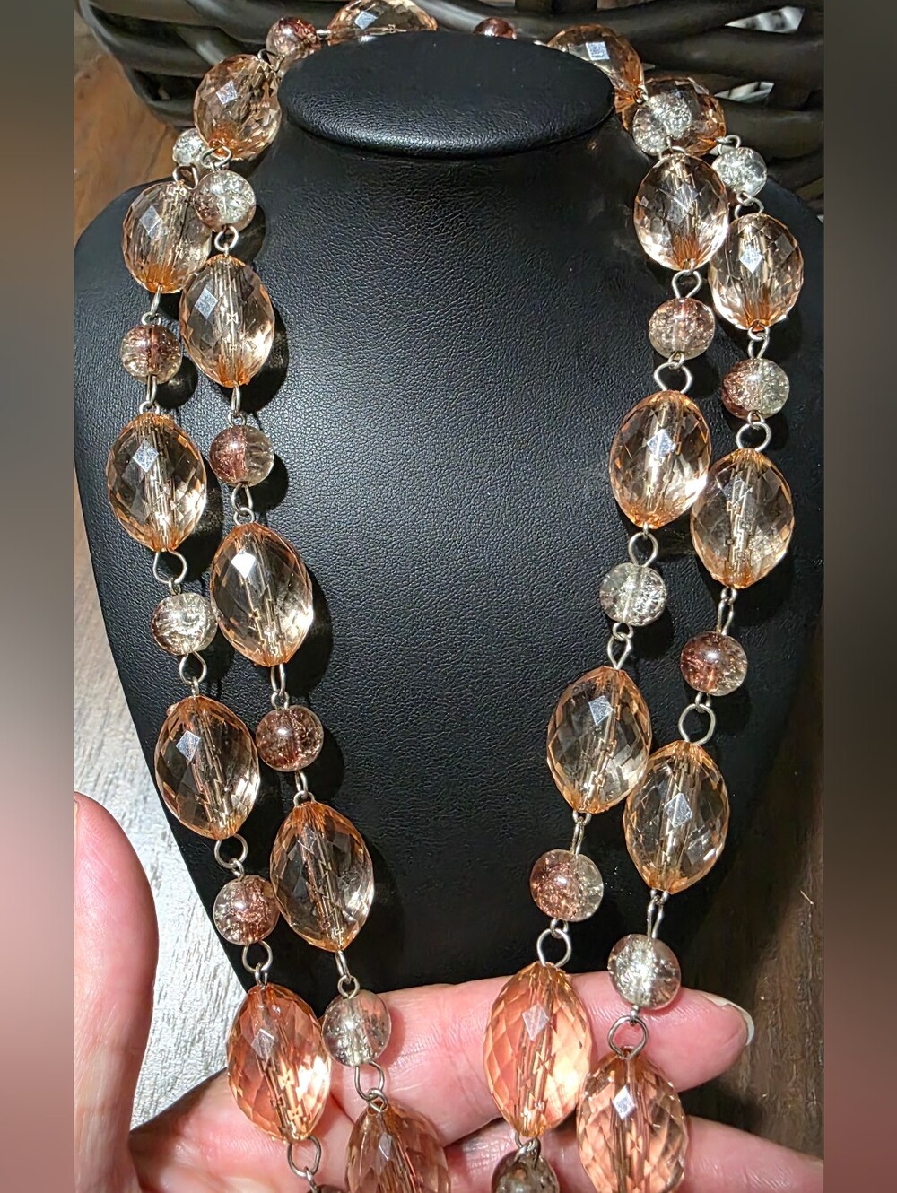 Elegant Peach Crystal Bead Necklace - Unbranded